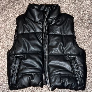 Cropped Puffer Vest